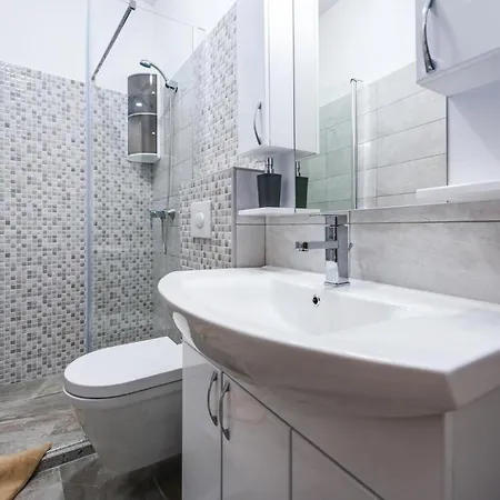3 Bedroom Amazing In Holiday home *